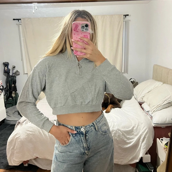 PRINCESS POLLY sweatshirt - Picture 2 of 16